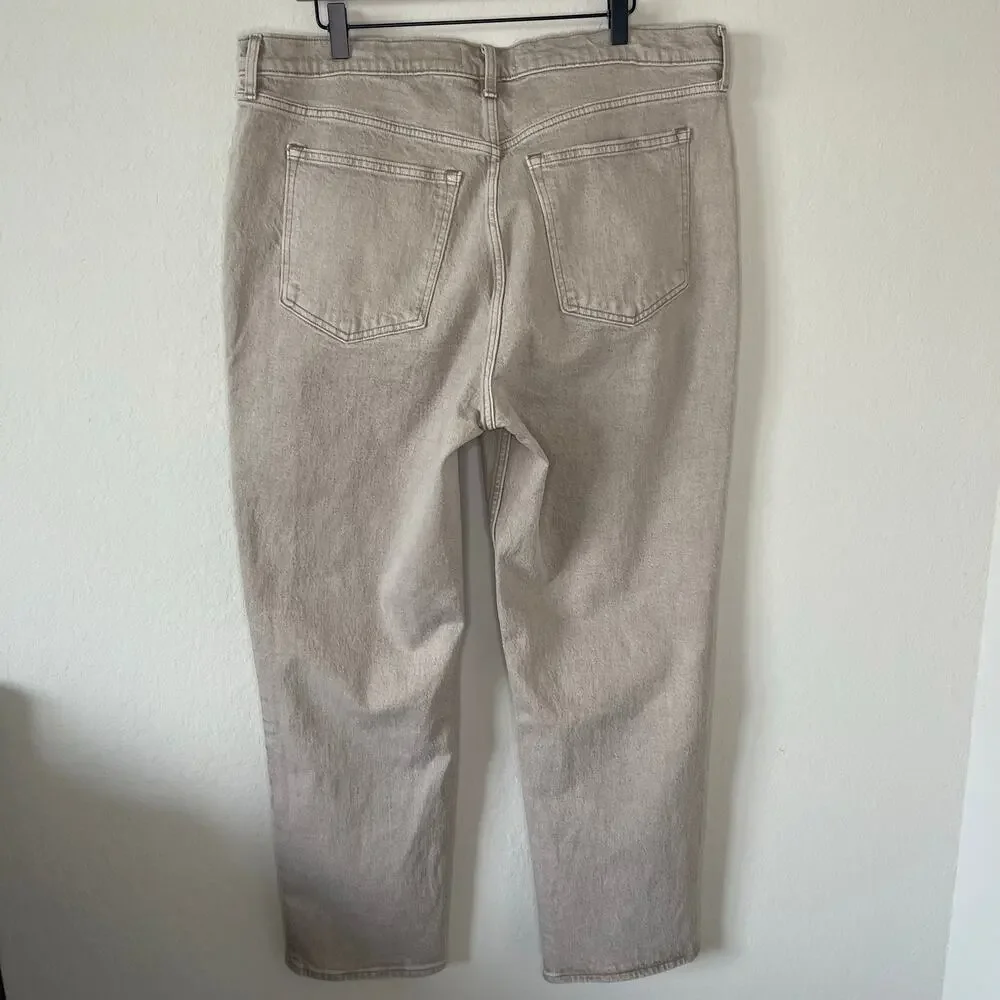 Abercrombie & Fitch The 90s Straight Ultra High Rise Jeans Oat Tan - Size 34/18